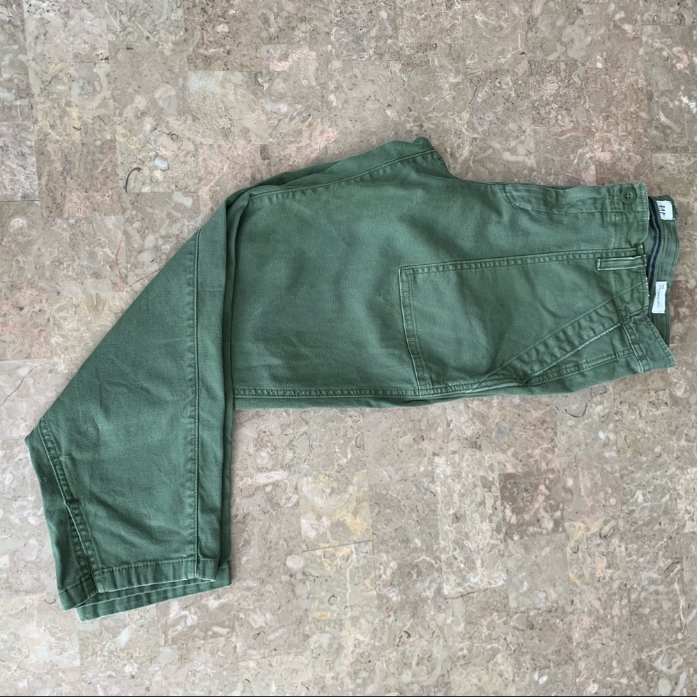 Green Cropped Pants